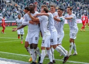 开云体育官方网站-关于弗赖堡队主场未能战胜对手，遗憾失分的信息