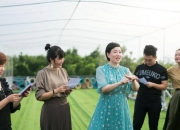 开云APP-队长带领全队取得胜利，展现领袖魅力