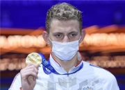 开云体育中国-俄罗斯游泳选手夺得冠军金牌