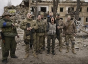 开云体育下载-乌克兰女足全明星挑战赛，哈尔科夫雷雨队大胜基辅队的简单介绍