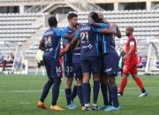 开云体育-包含里昂球队主场击败对手，赢得关键三分的词条