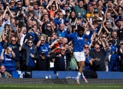 开云体育官方网站-埃弗顿新主帅备战新赛季，全队汇聚备战的简单介绍