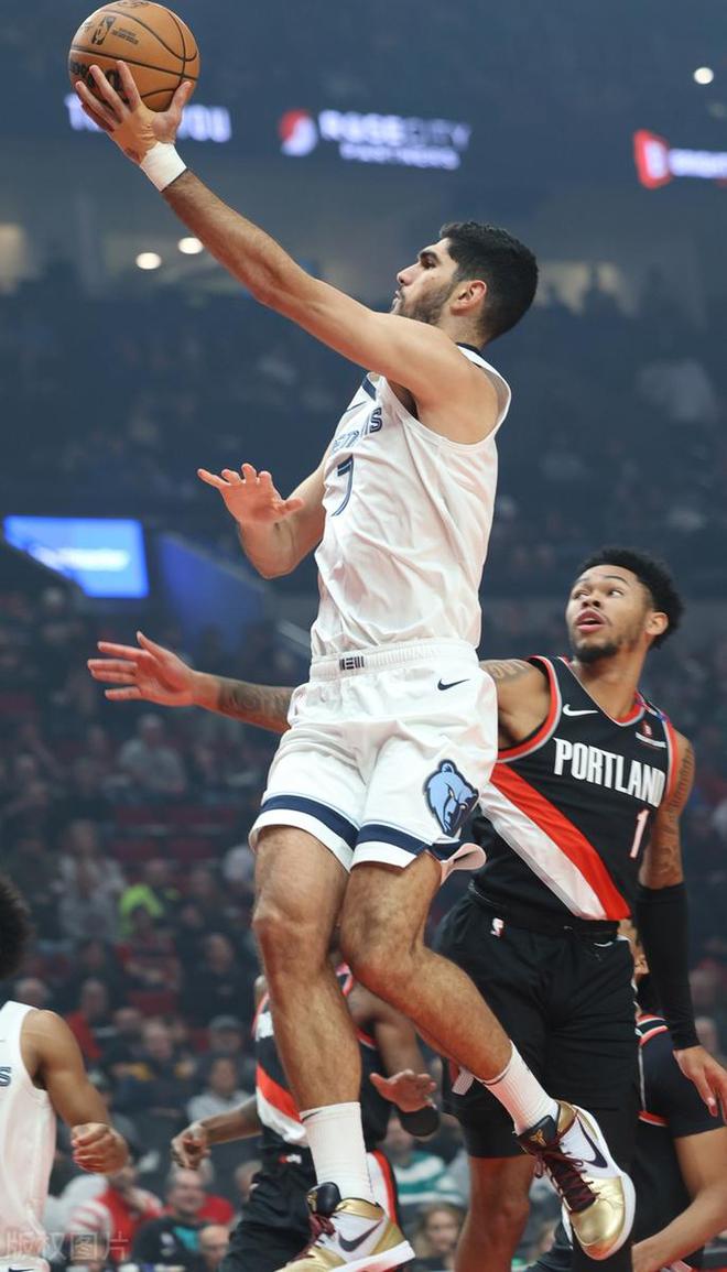 包含开拓者外线火力全开，连胜势头不减的词条