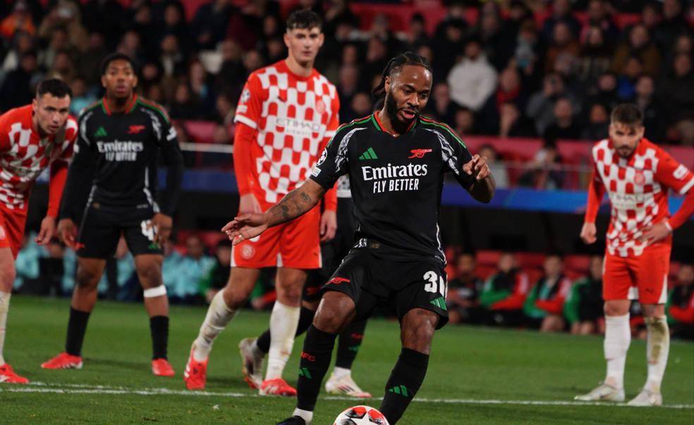 锋线球员遭重伤，球队提前调整阵容