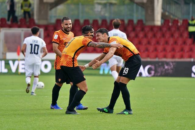 关于马洛卡表现不俗客场夺分冲向中游名次的信息