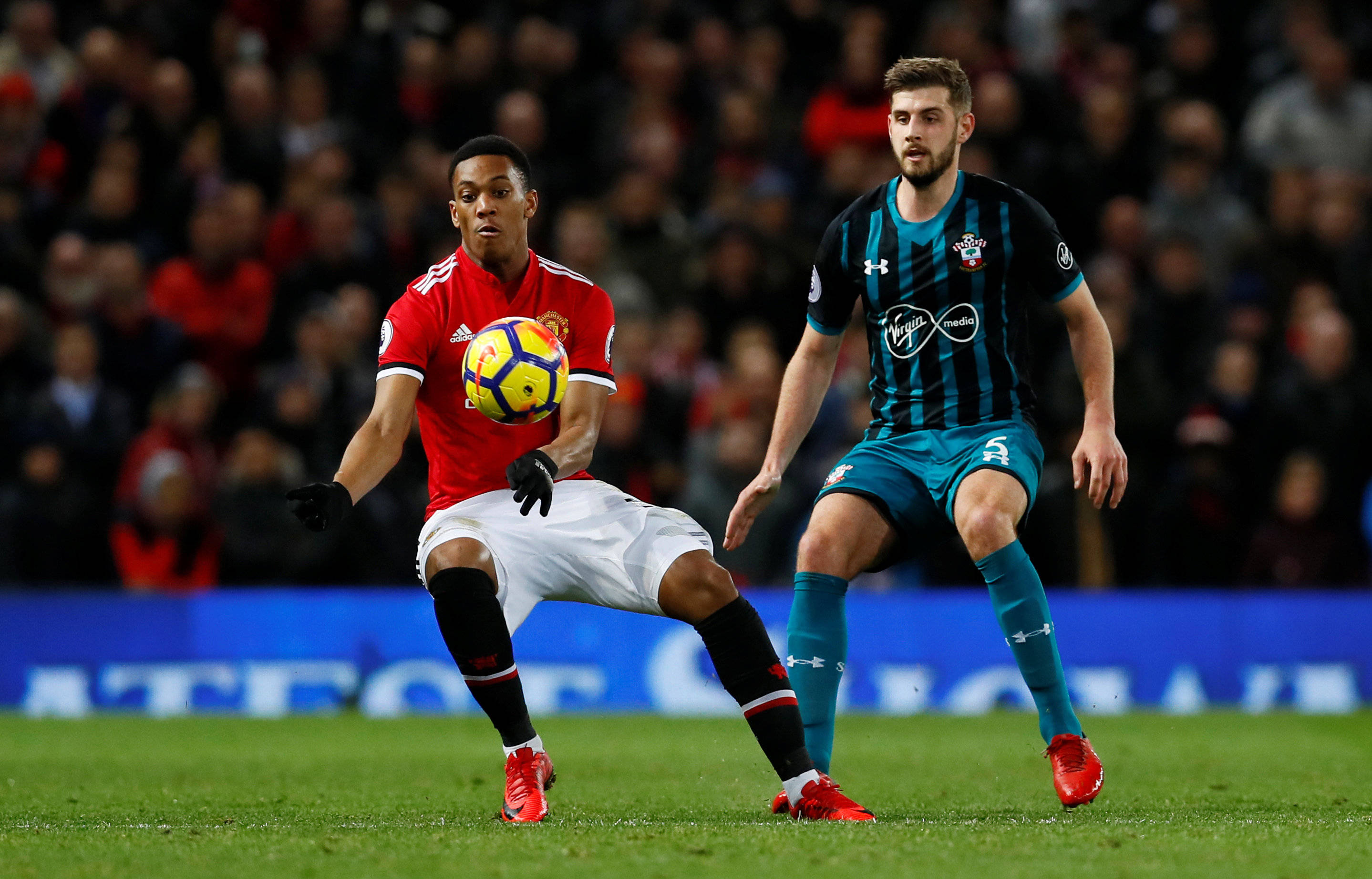 阿森纳积极备战英超下一轮比赛，球队状态回暖