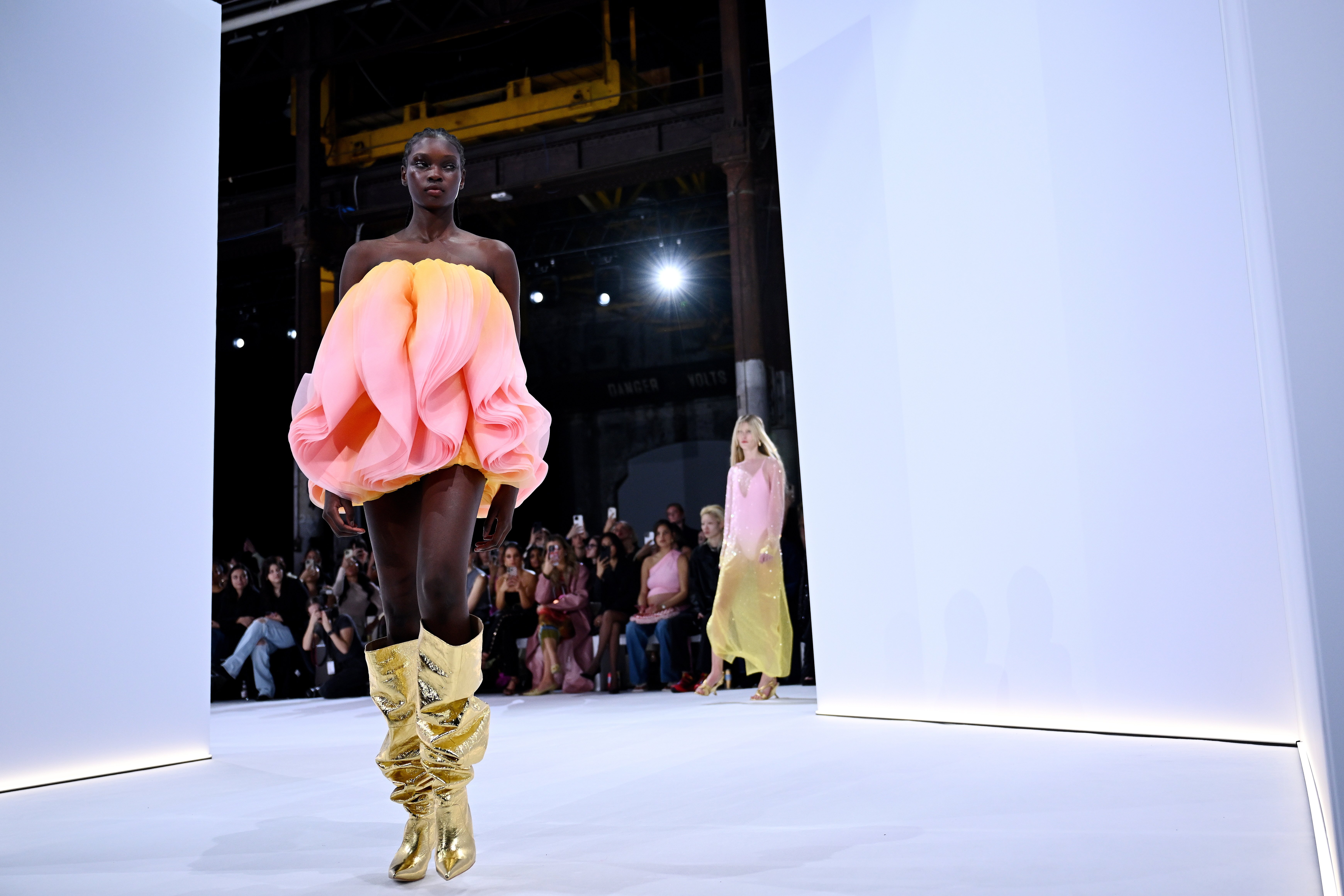 澳大利亚新秀惊艳表现，锦标赛备受赞誉的简单介绍