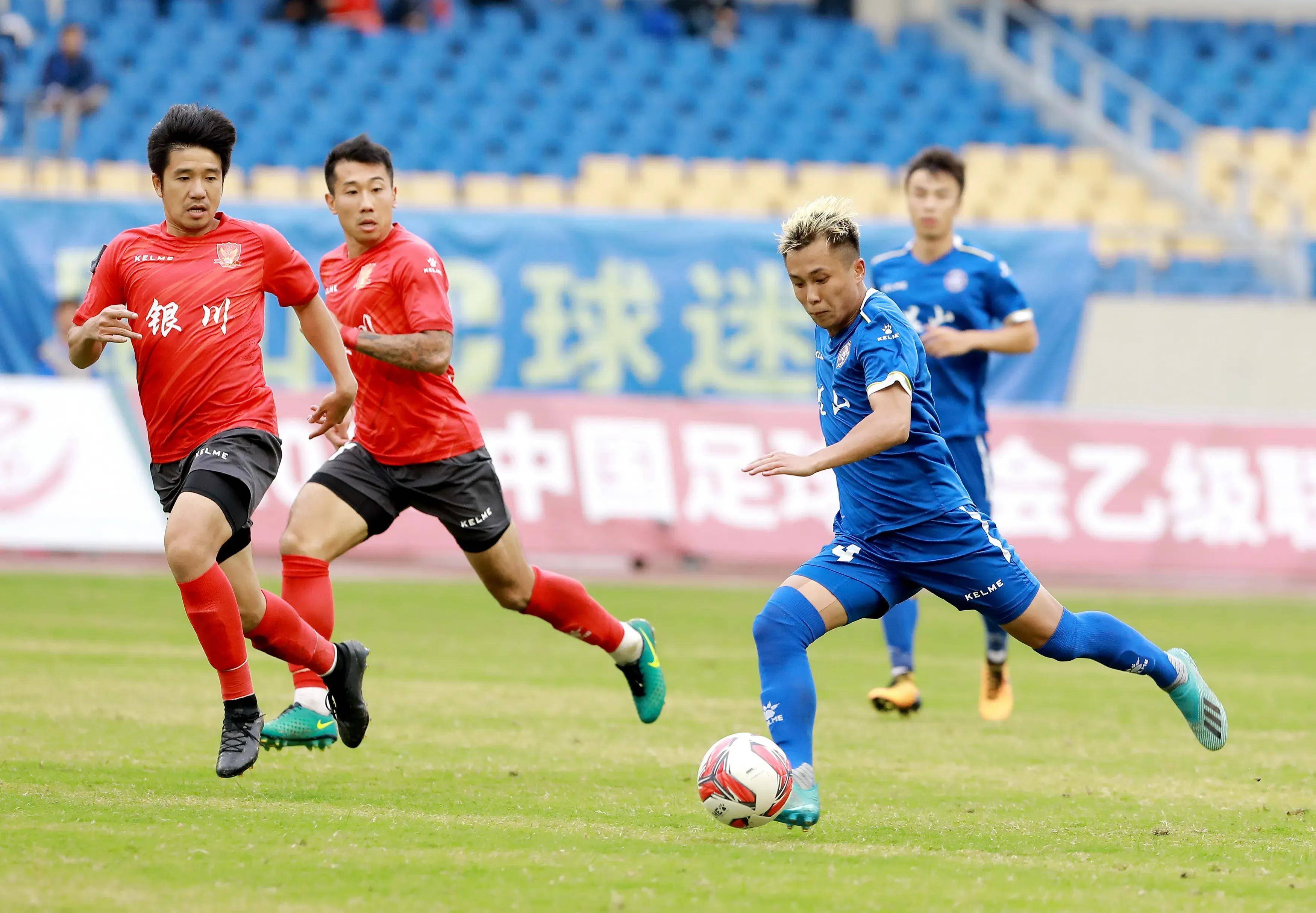 关于西班牙队长示弱天才前锋表现不佳成球迷焦点的信息 关于西班牙队长示弱天才前锋表现不佳成球迷焦点的信息