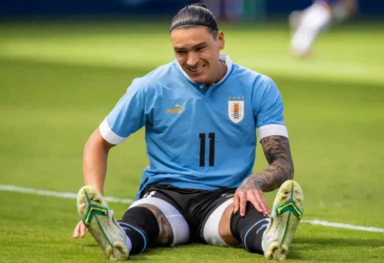 关于西班牙队长示弱天才前锋表现不佳成球迷焦点的信息 关于西班牙队长示弱天才前锋表现不佳成球迷焦点的信息