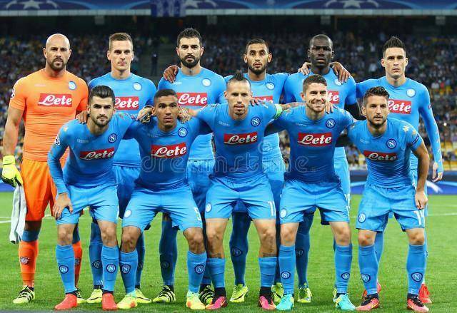 那不勒斯豪取胜利：继续追赶AC米兰的简单介绍