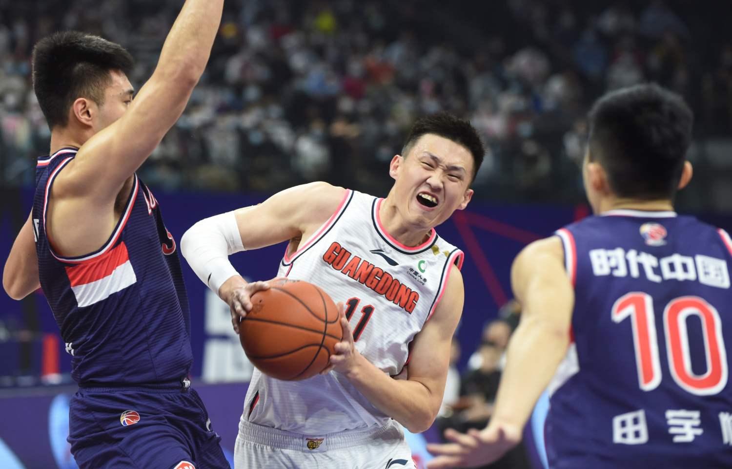 关于广州男篮险胜，一场胜利令人欣喜的信息