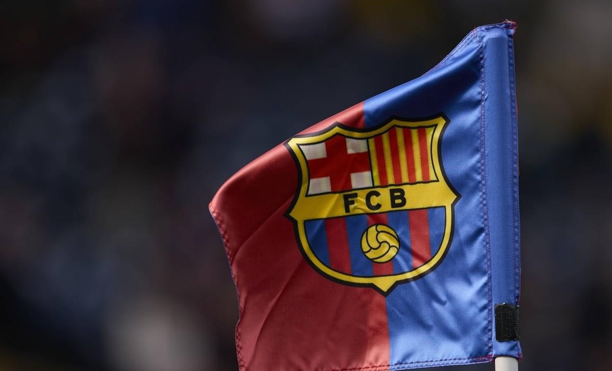 巴塞罗那宣布签下新后卫，弥补后防漏洞的简单介绍