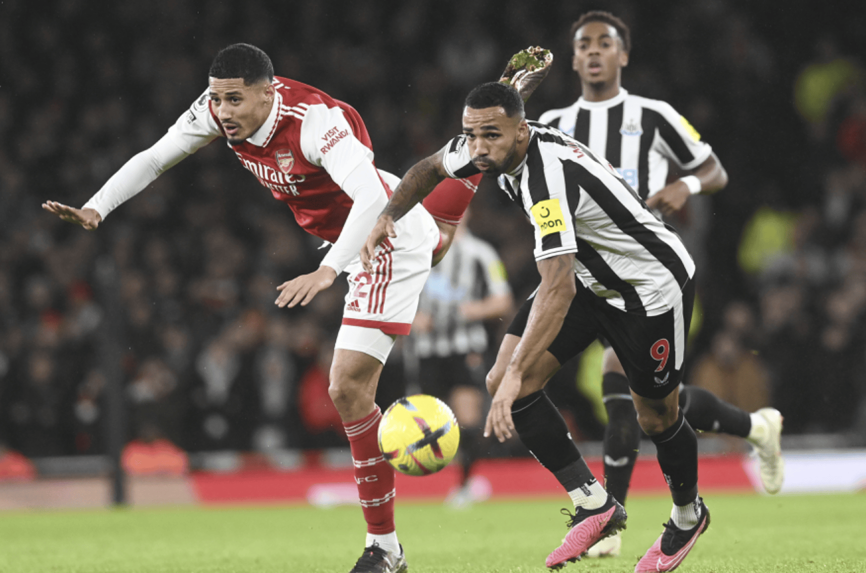 曼城大胜米德尔斯堡，继续领跑英超的简单介绍