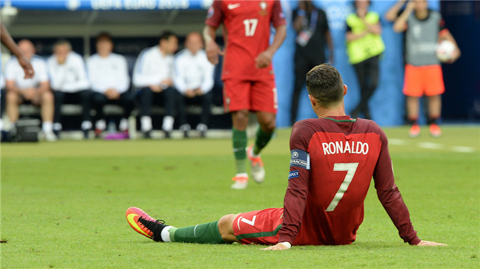 关于英格兰绝杀桑托斯航海，夺取关键胜利的信息