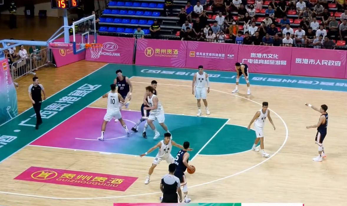 关于上海男篮实现惊险逆转四川队，力挽狂澜的信息