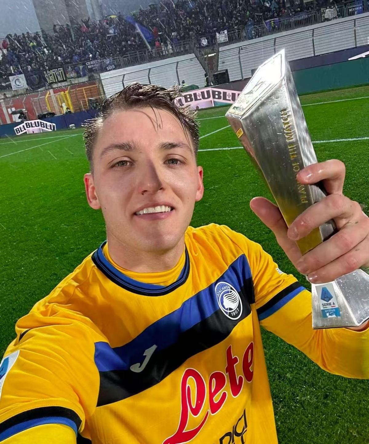 意甲球队球员个人展示，展现不同的球场风采的简单介绍