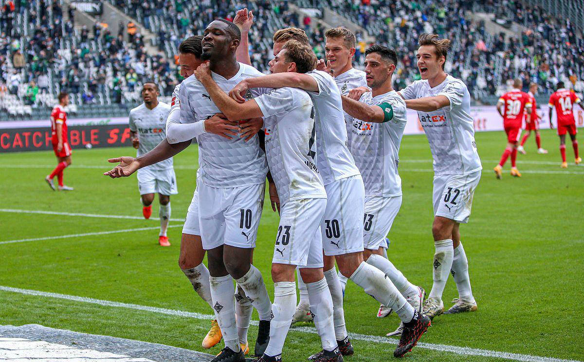 关于弗赖堡队主场未能战胜对手,遗憾失分的信息 关于弗赖堡队主场未能战胜对手,遗憾失分的信息