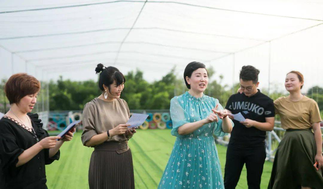 队长带领全队取得胜利，展现领袖魅力