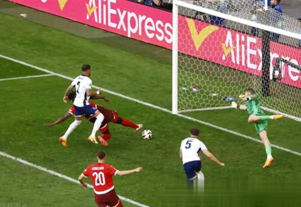 竞技场上，激烈角逐令人惊叹