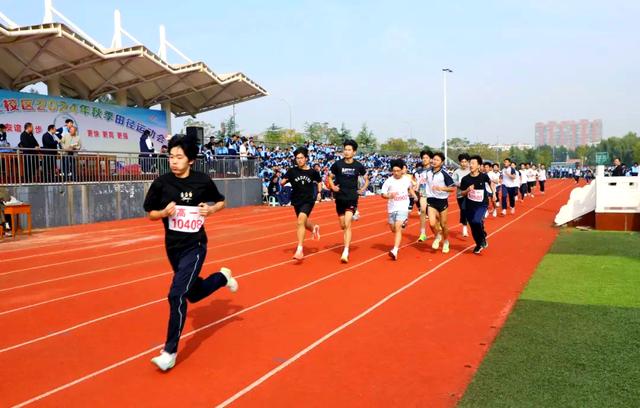 体育精神传递，比赛现场热闹非凡