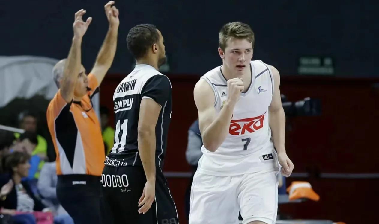 世界各国篮球爱好者热情争相观战的简单介绍