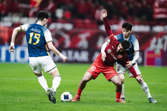 亚冠比赛：首尔FC与河南建业对决