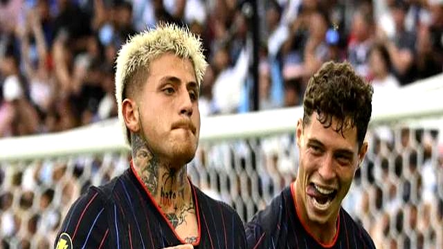 美国队在对墨西哥队的比赛中意外胜出