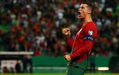 美国队逆转沙特，晋级欧预赛四强的简单介绍