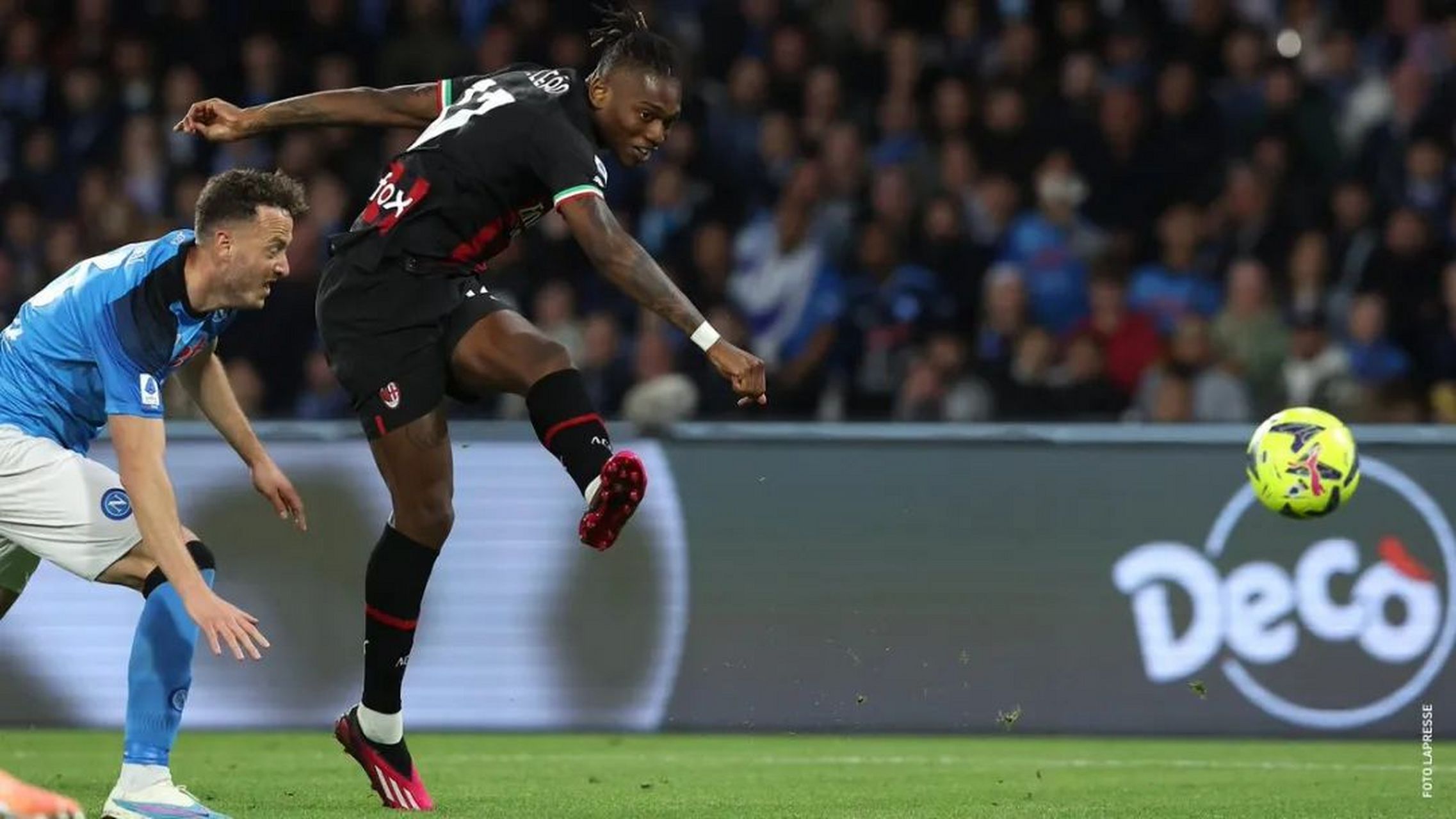 包含那不勒斯客场逆转，稳坐积分榜前列的词条