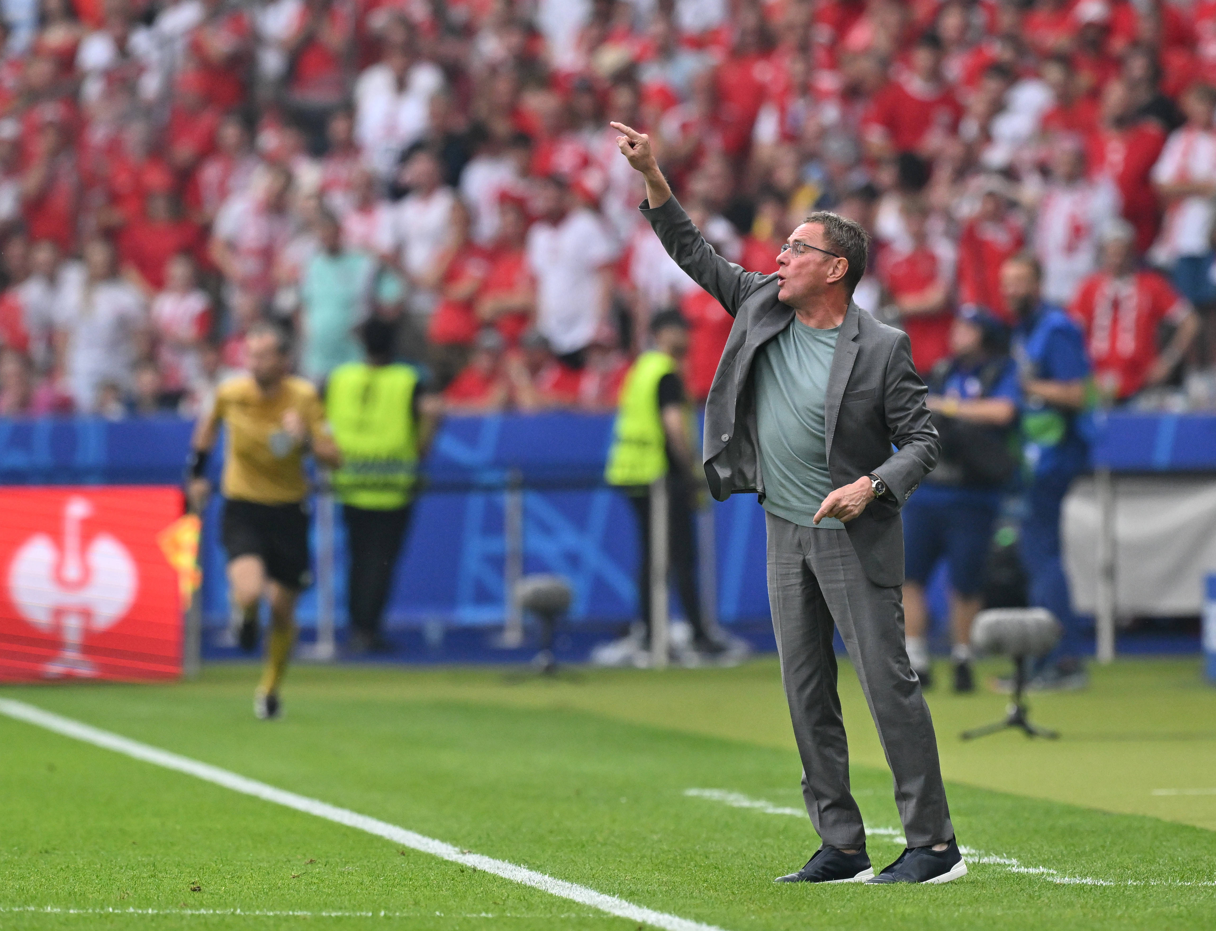 荷兰不敌奥地利，小组出线形势蒙上阴霾的简单介绍