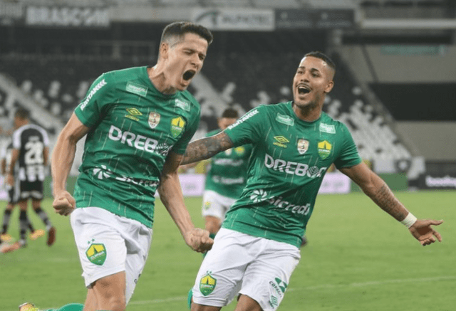 关于汉堡SV客场苦战,艰难逼平对手的信息 关于汉堡SV客场苦战,艰难逼平对手的信息