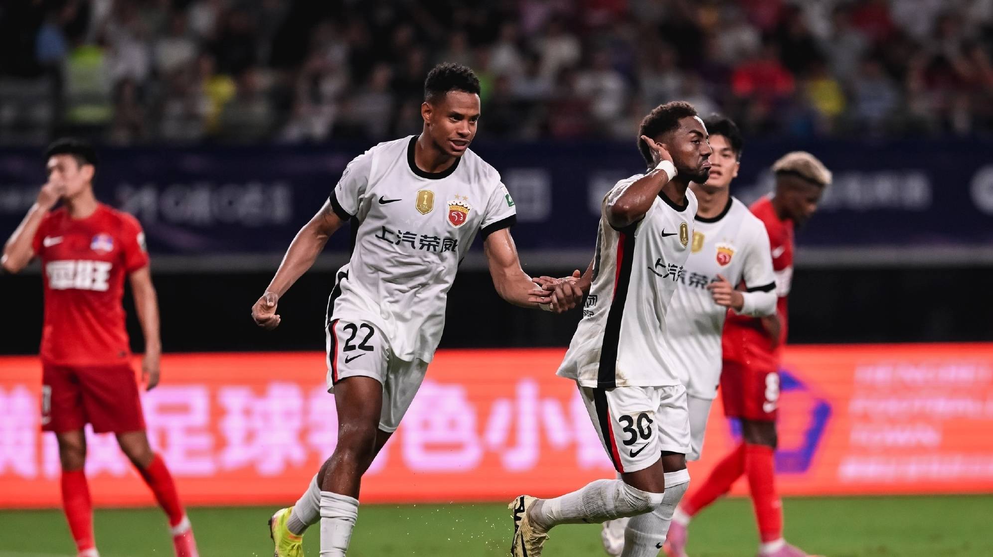 河北主场胜国安，中超争冠形势再度扭转的简单介绍