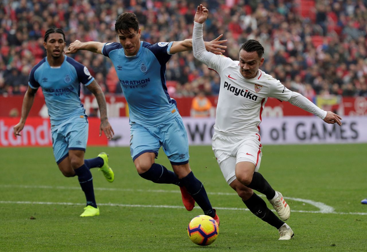 埃瓦尔主场逼平对手，稳固中游位置的简单介绍