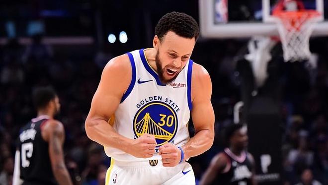 勇士后卫突破射门精准，率队连胜晋级下一轮