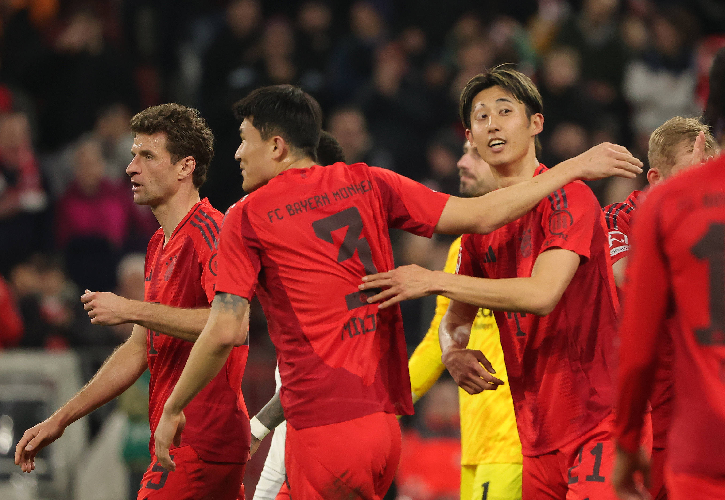 法兰克福客场战平，积分榜上不升不降的简单介绍