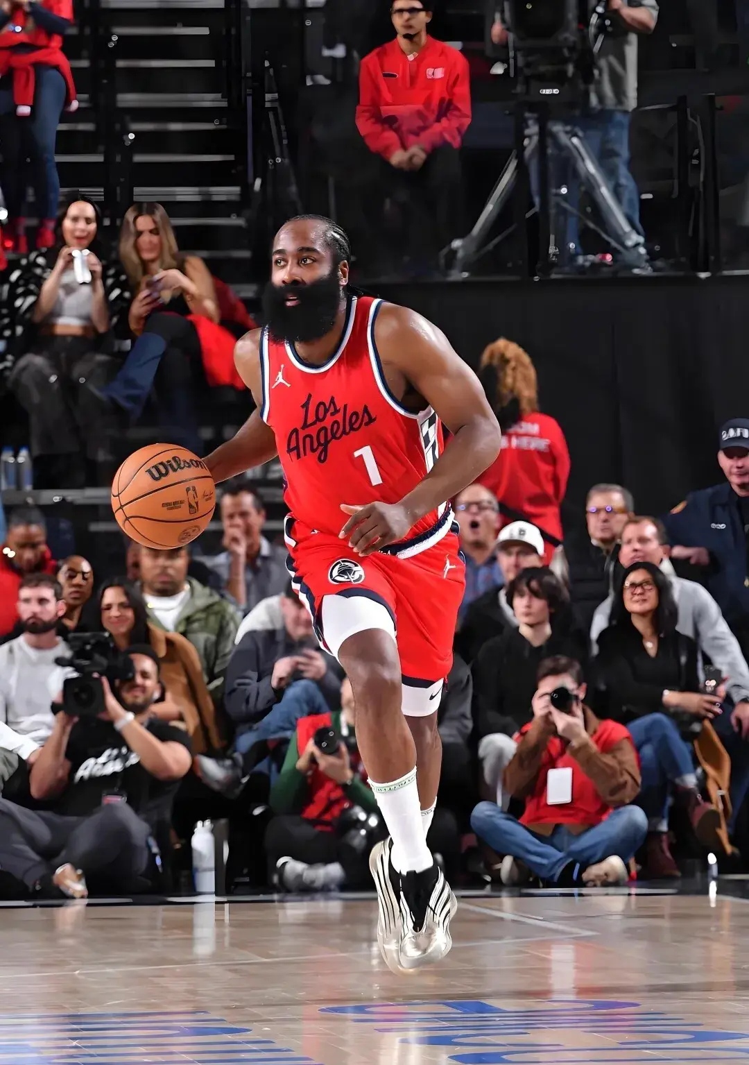 关于勇士B队横扫76人，哈登高光表现的信息