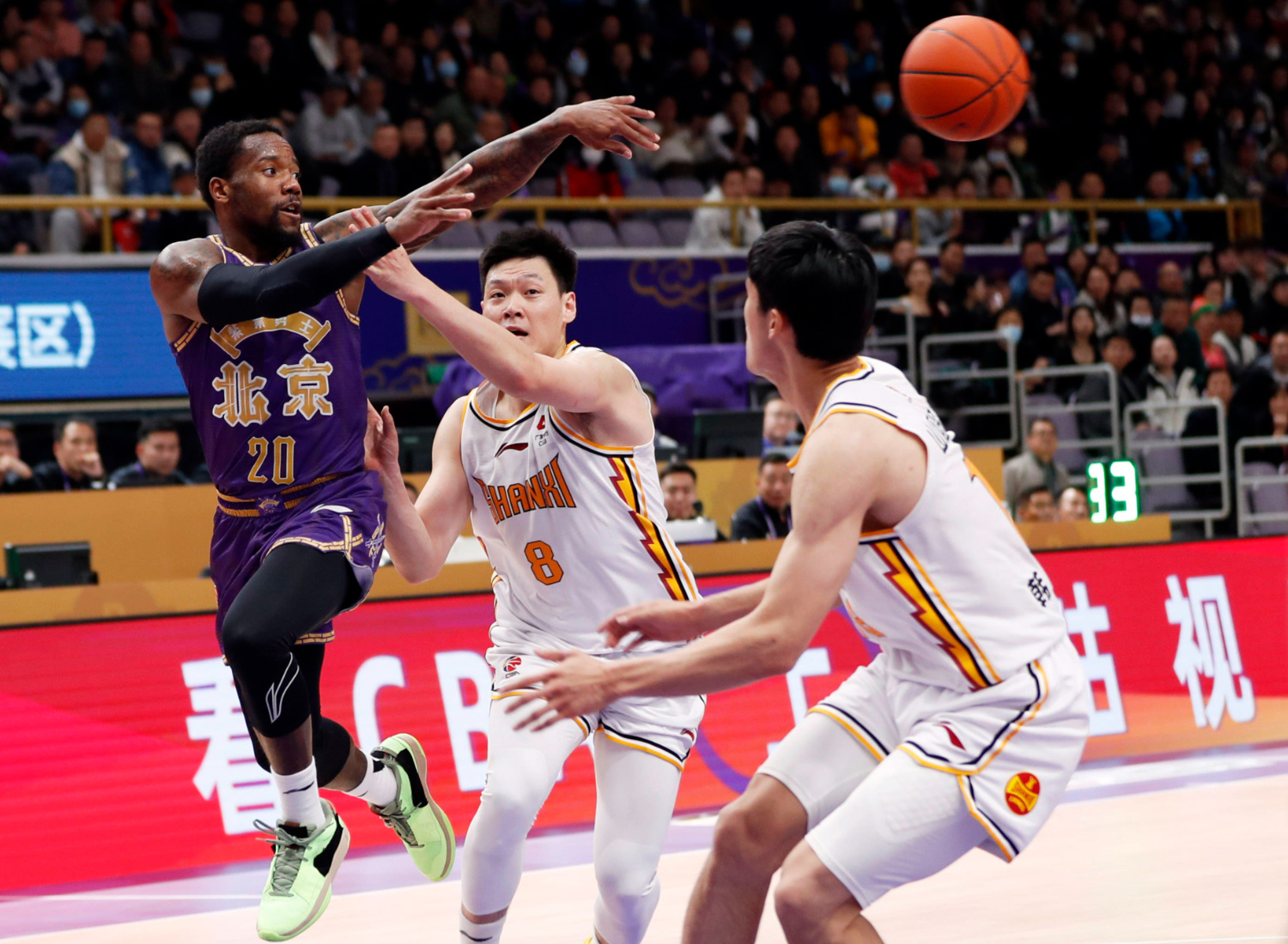 深圳队力克辽宁队，戈贝尔状态火热