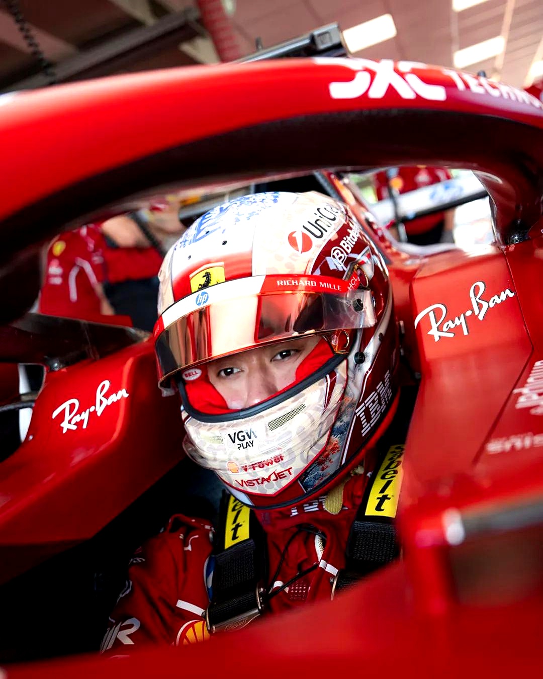 梅赛德斯力克迈凯伦,周冠宇统治全场 梅赛德斯力克迈凯伦,周冠宇统治全场